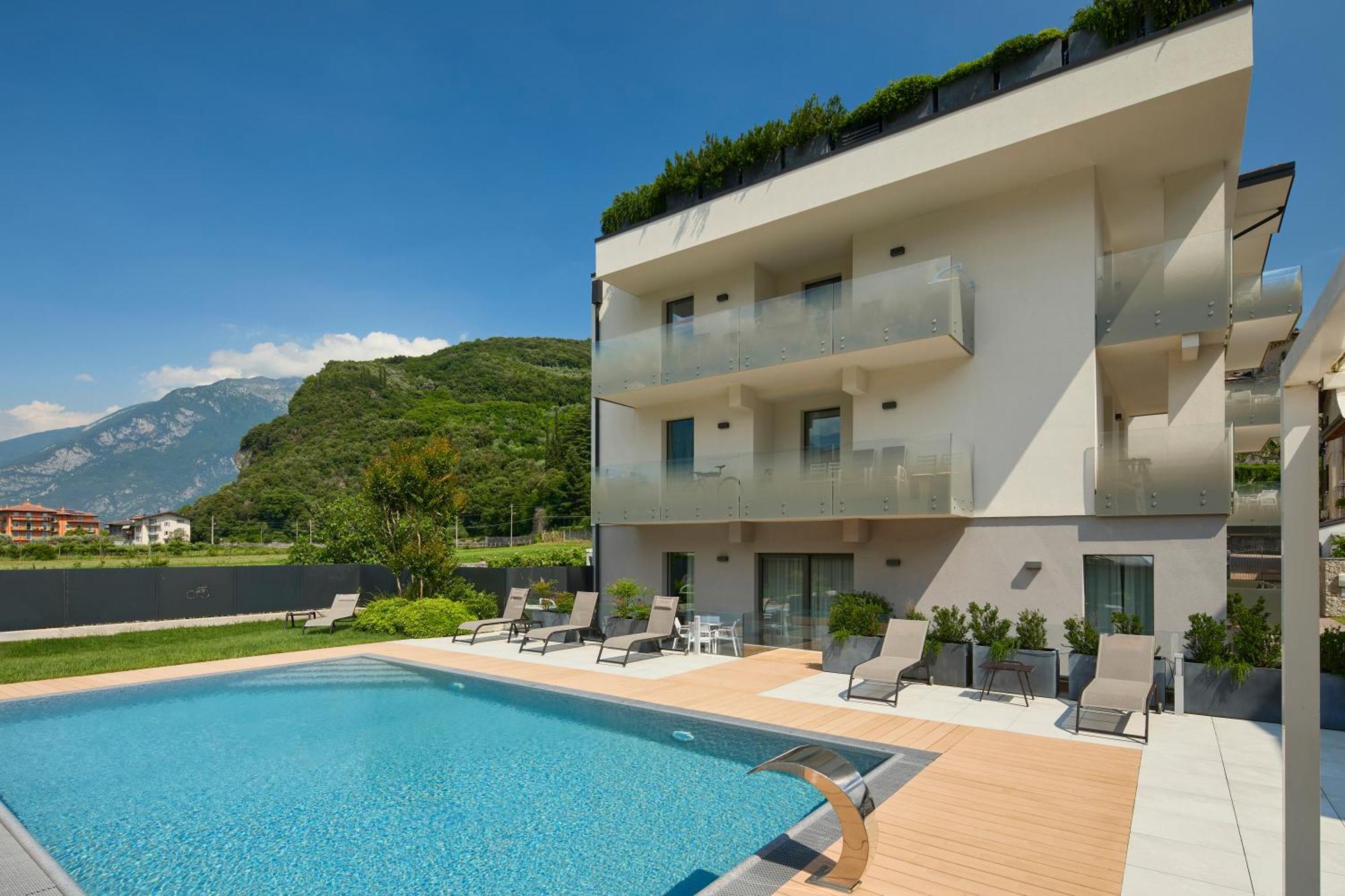 Maffei Apartments - Active Holidays ريفا ديل غاردا المظهر الخارجي الصورة